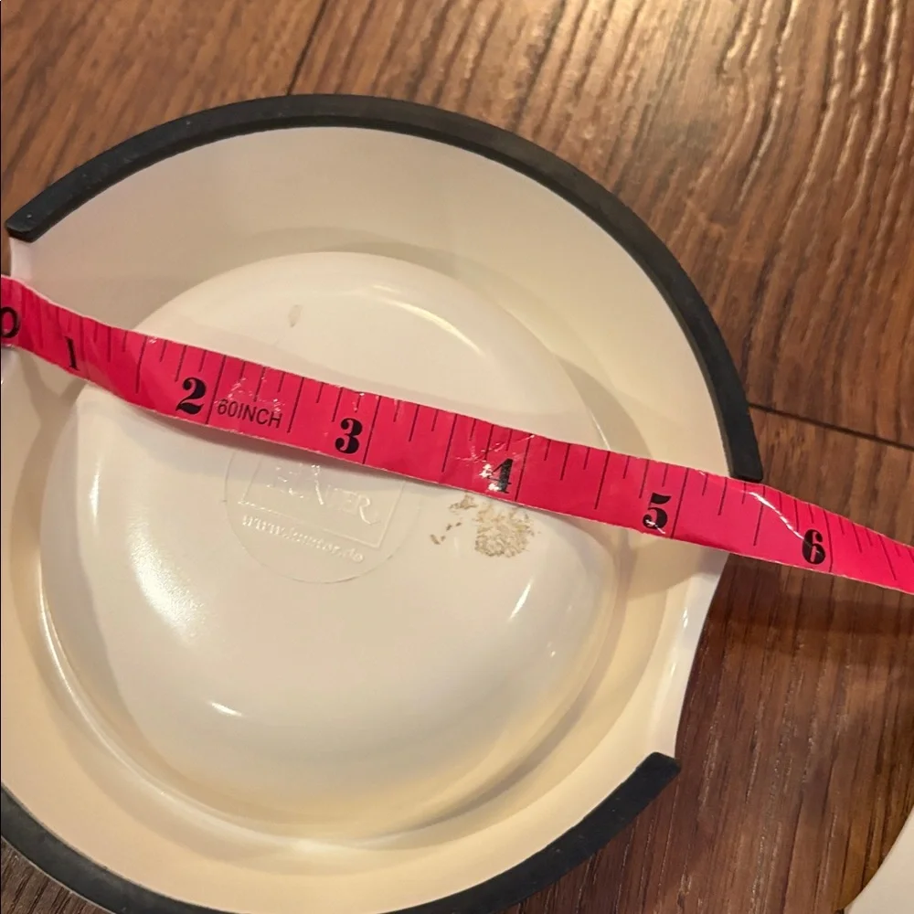 Hunter Cream and Stainless Steel Pet Bowls